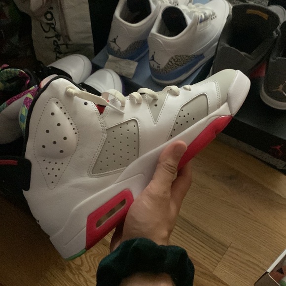 Jordan Retro 6 HARE - Picture 9 of 11